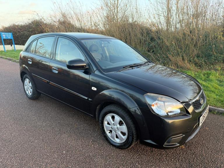 2010 Kia Rio 1.4 2 5dr Auto HATCHBACK PETROL Automatic