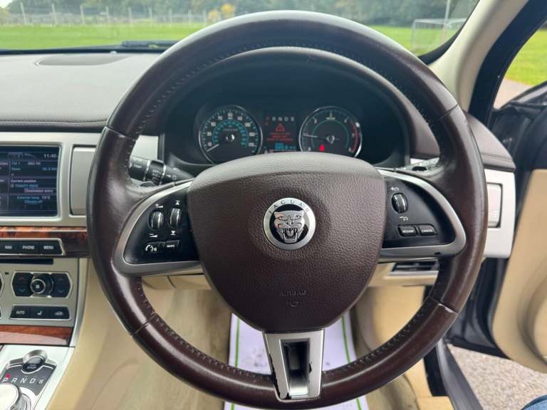 JAGUAR XF 2.2 d Premium Luxury 2013