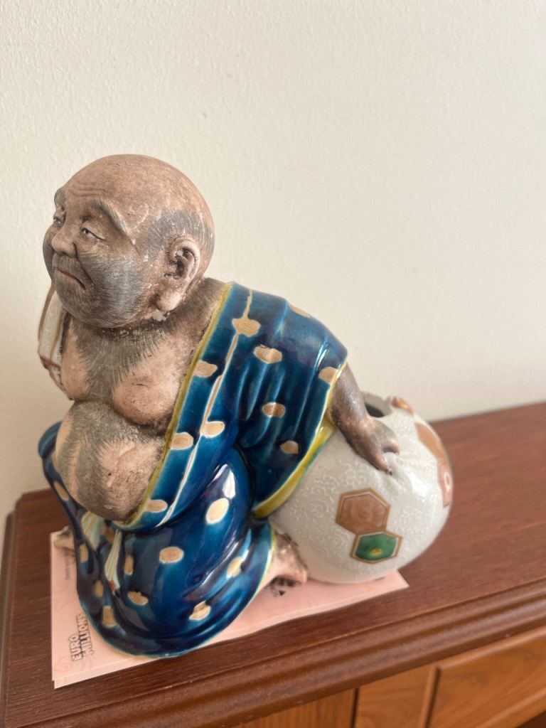 Nines valleys buddha with pot perfect for small succulent 