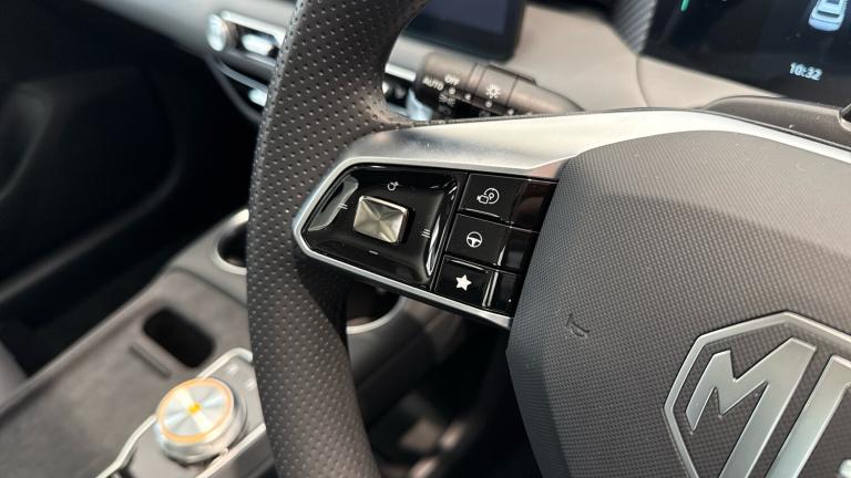 2025 MG MGS5 125kW SE EV 49kWh 5dr Auto Electric Estate Estate Electric Automatic