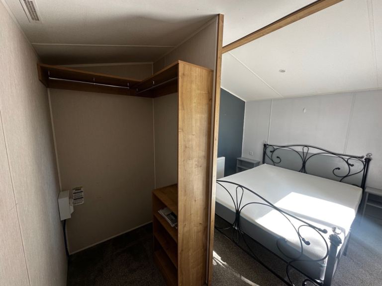 Static caravan for sale on Sheppey coast!! NO SITE FEES UNTIL 2027!!