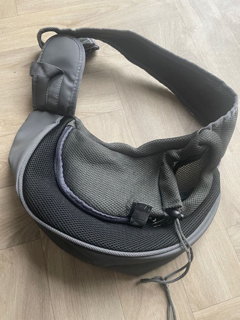 Puppy/small dog carrier new