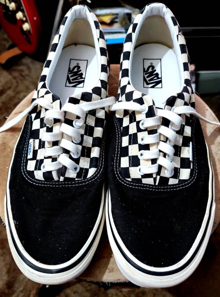 VANS ERA STYLE 95 MENS CASUAL FOOTWEAR SIZE 12 BRAND NEW
