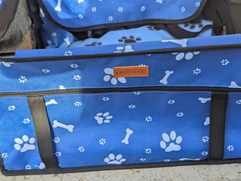 Dog carrier for car seat