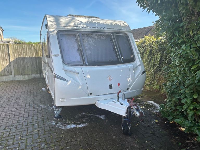 Abbey Vogue 470 Fixed Bed Caravan