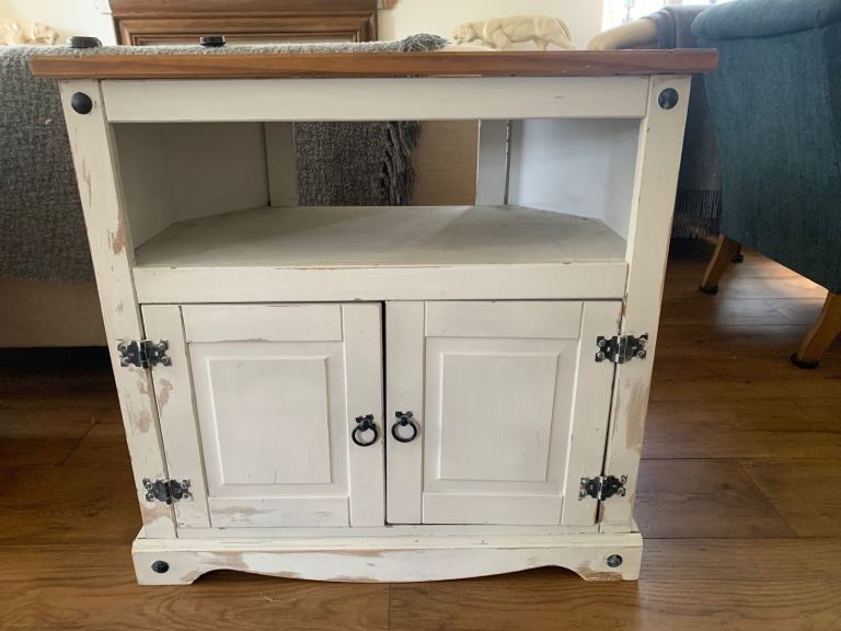 Corona corner TV Cabinet ready for upcycling