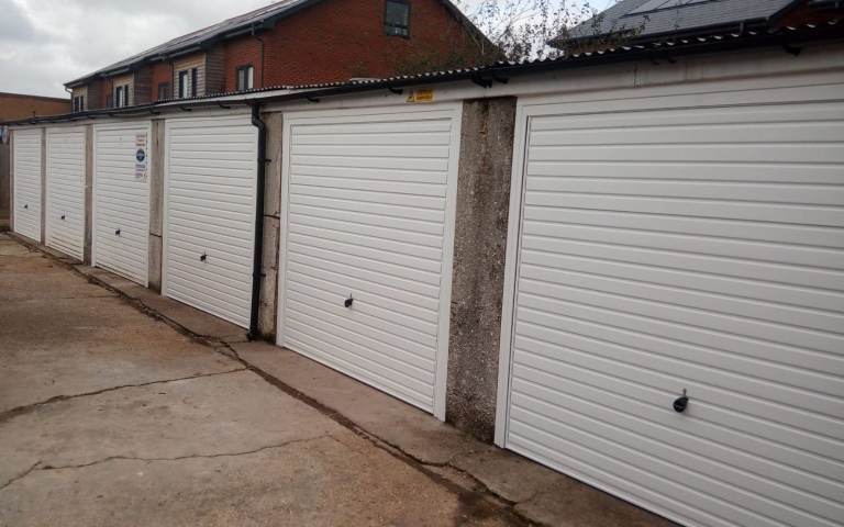 Garages to rent: St Edwards Road (access Adj House 2) Gosport, PO12 1PP