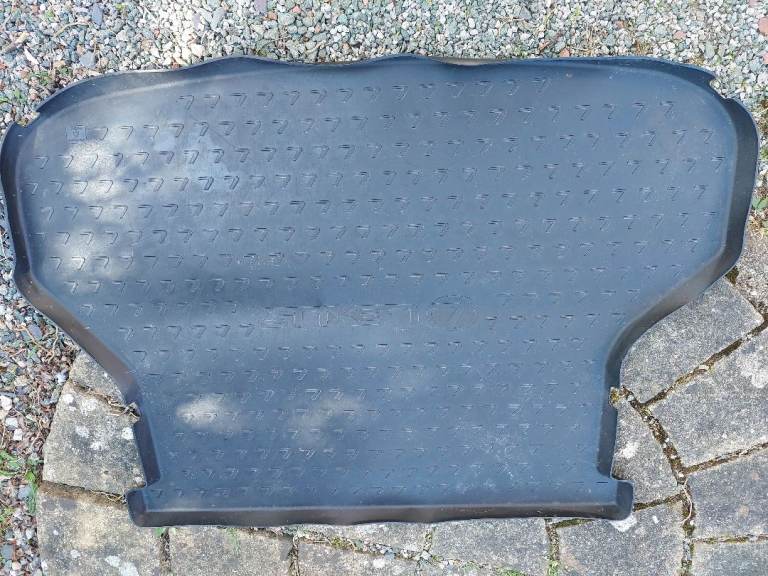 Lexus RX400h car boot mats