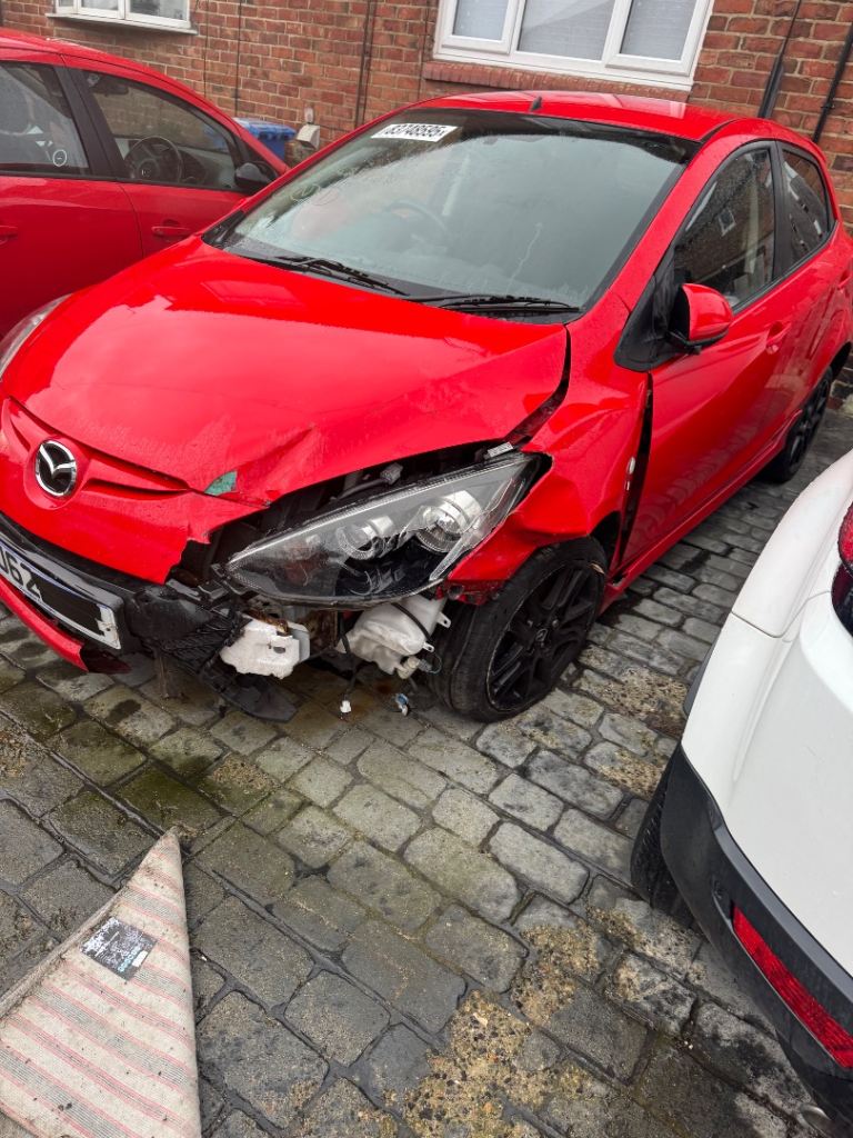 Mazda, 2, Hatchback, 2012, Manual, 1349 (cc), 5 doors