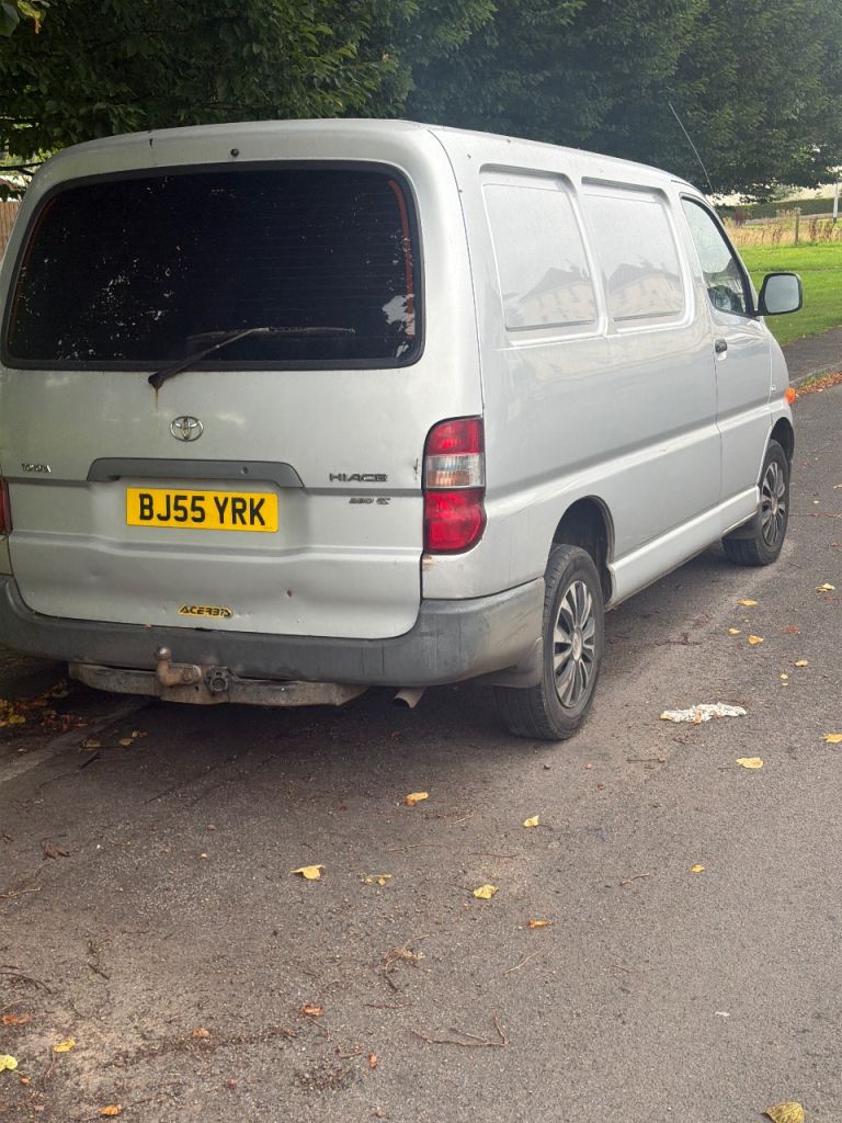 Toyota, HIACE 280 GS SWB 88 BHP, Panel Van, 2005, 2494 (cc)