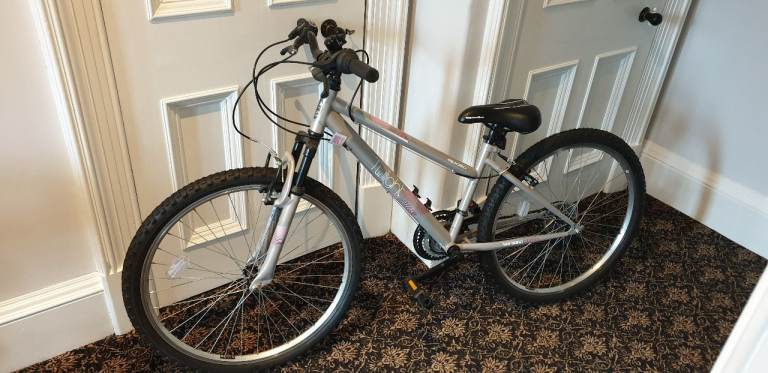 Apollo Twighlight Ladies Mountain Bike For Sale
