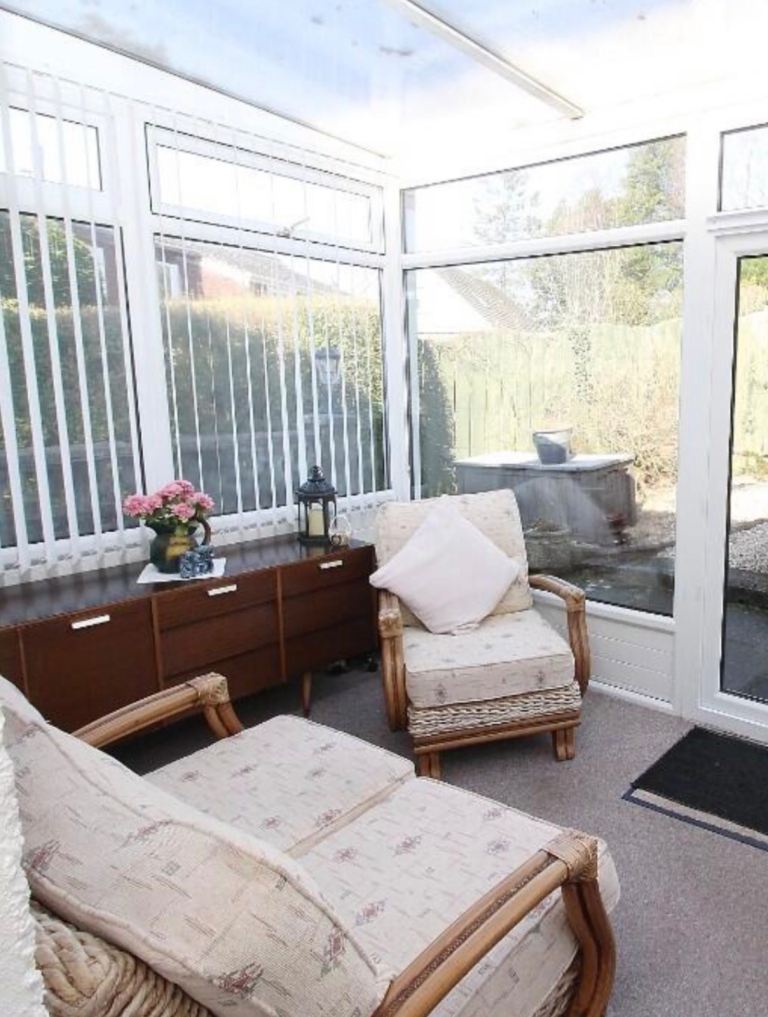 Sun room sofa sets 