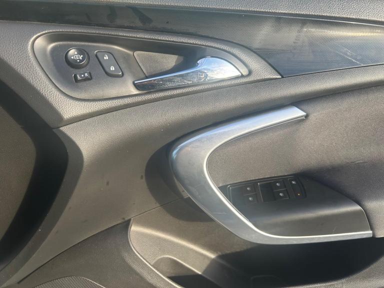 2016 Vauxhall Insignia 2.0 CDTi ecoFLEX SRi VX Line Nav Euro 6 (s/s) 5dr HATCHBACK Diesel Manual