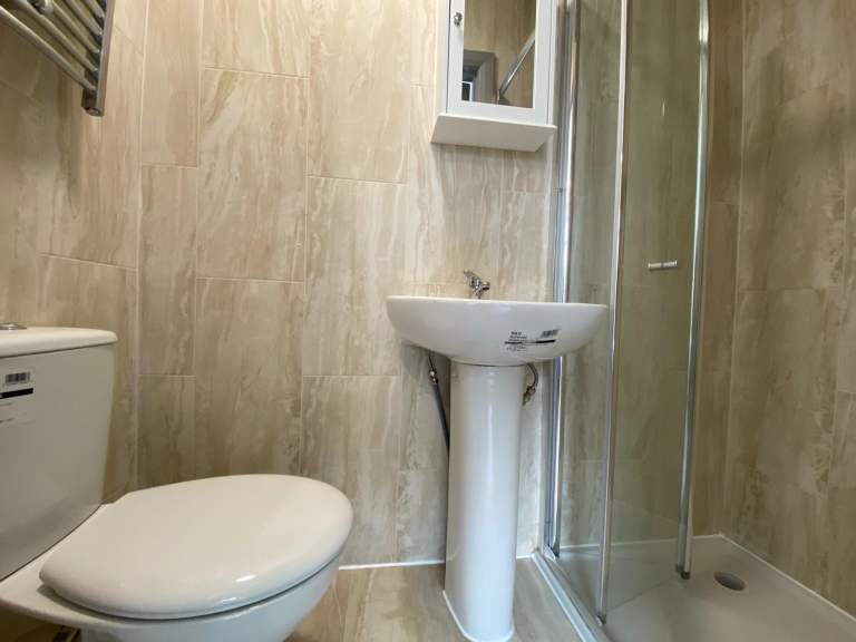 Studio Flat in Leicestershire, LE10 0DH 