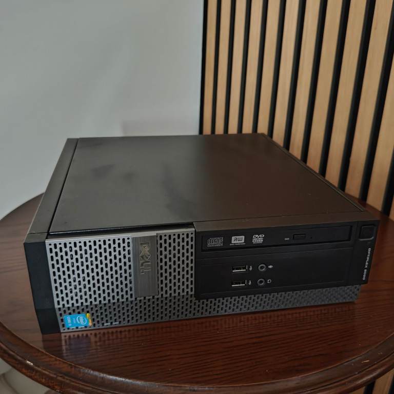 Dell OptiPlex 3020 Desktop PC – (No harddrive)