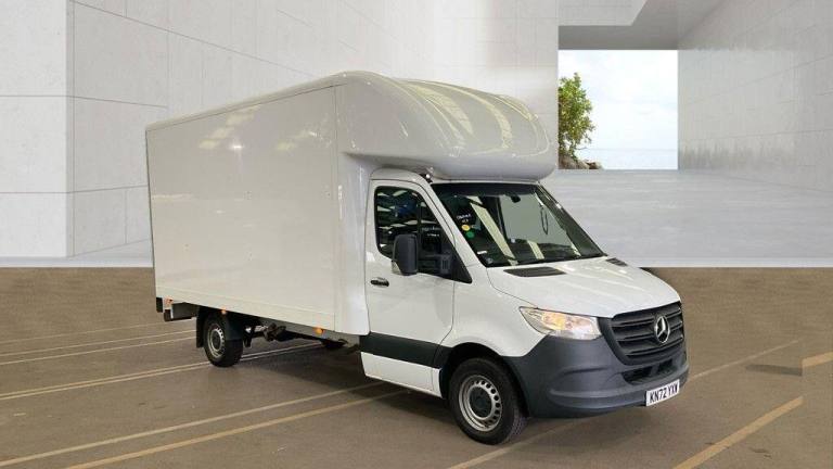 2022 Mercedes-Benz Sprinter 3.5t Progressive Chassis Cab CHASSIS CAB DIESEL Manual
