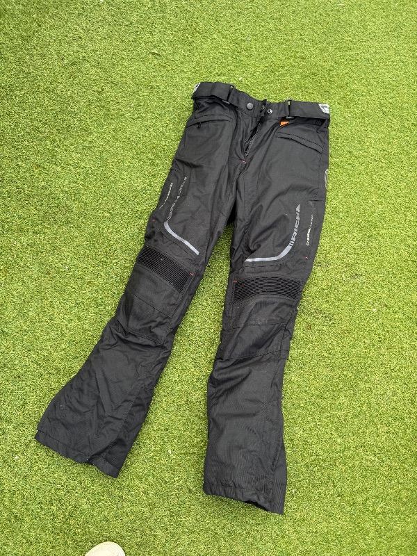 Richa Touring Style Motorcycle Trousers DXS – Mint Condition