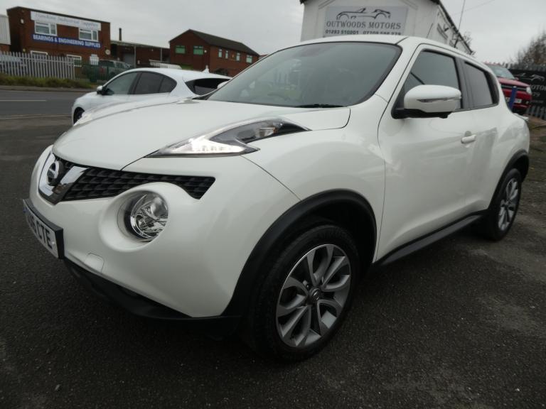 2016 Nissan Juke 1.2 DiG-T Tekna 5dr HATCHBACK Petrol Manual