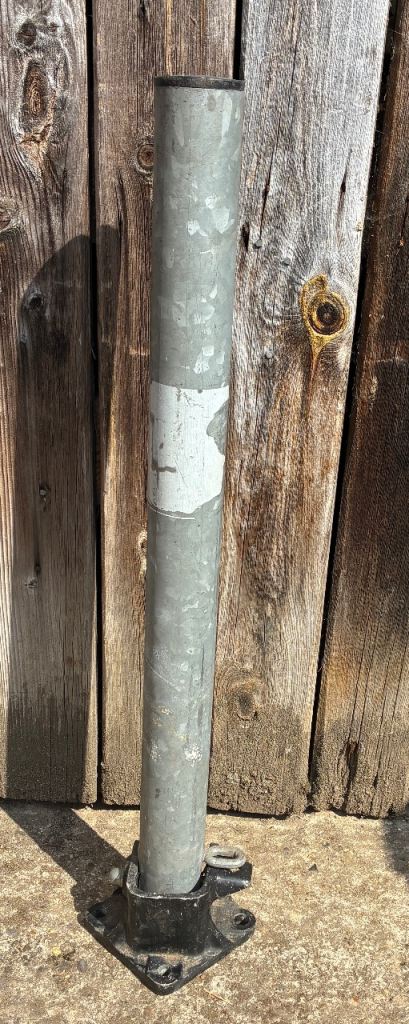 Fold down security bollard/post