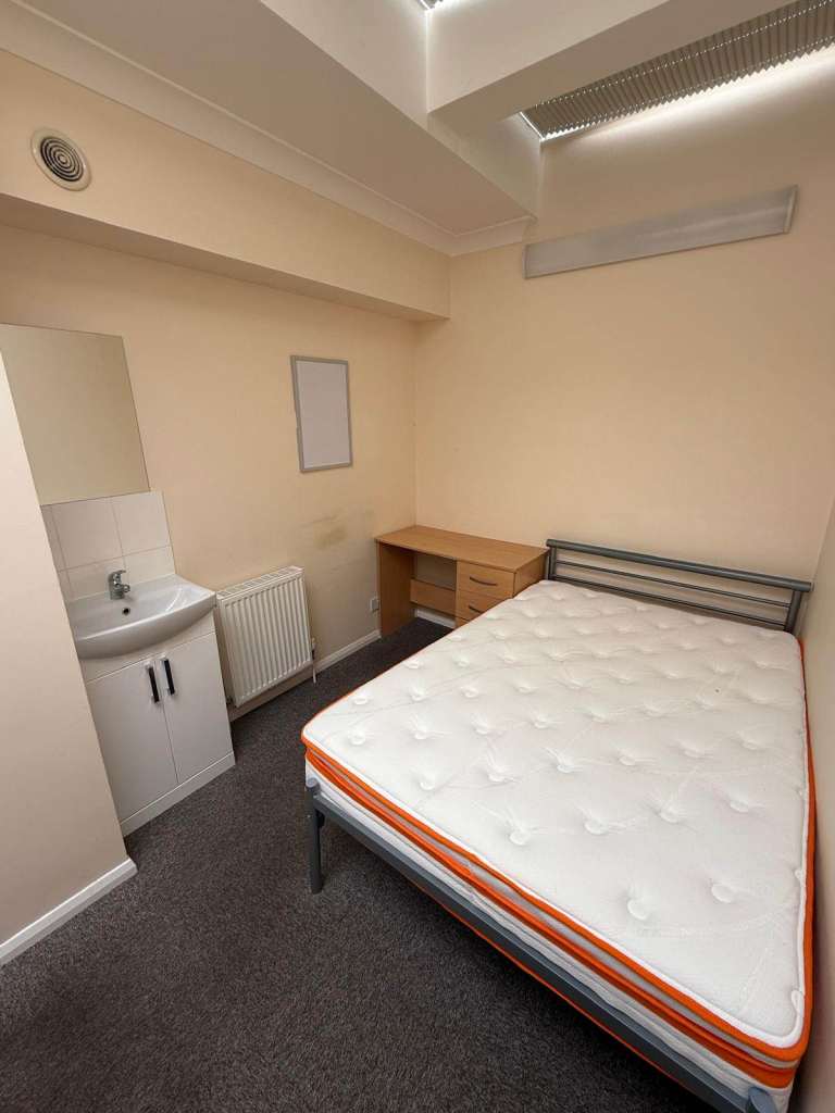 Double Room to Rent – Mill Road, Cambridge (CB1 3NF)