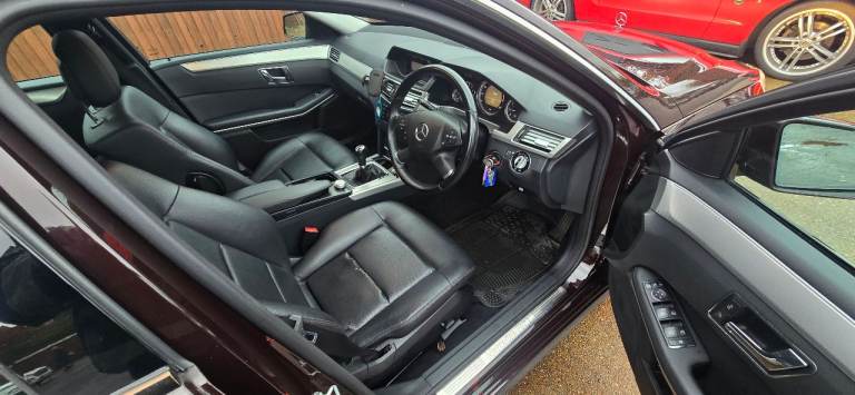 Mercedes-Benz, E CLASS, Saloon, 2010, Manual, 2143 (cc), 4 doors