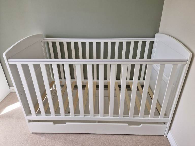 Ickle bubba Cot Bed with Storage Drawers 