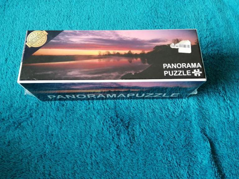 image for NEW & SEALED PANORAMA PUZZLE 400 PIECES - SUNSET ON THE RIVER THAMES BY CHEATWELL 