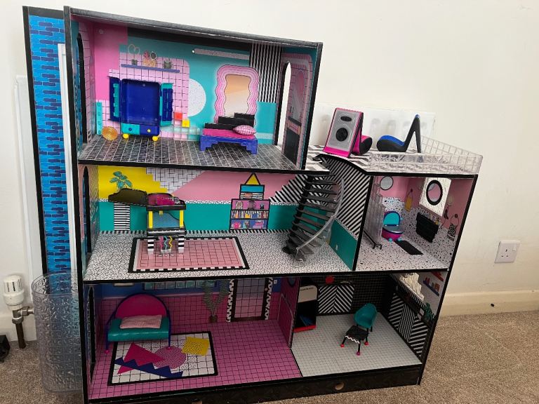 LOL Surprise Doll House