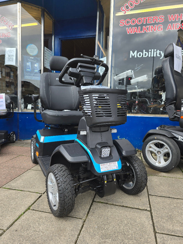 8MPH MOBILITY SCOOTER - WARRANTY - DELIVERY 