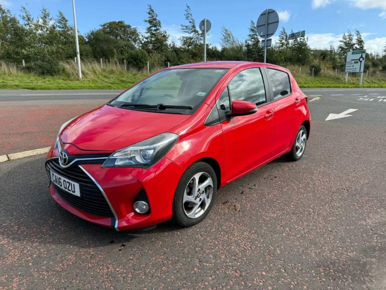 Toyota, YARIS, Hatchback, 2016, Manual, 1364 (cc), 5 doors
