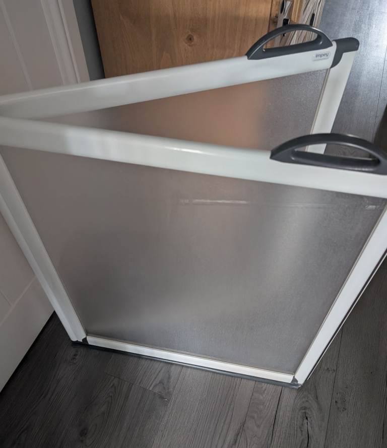 Impey Foldable Shower Screen – White, Good Condition