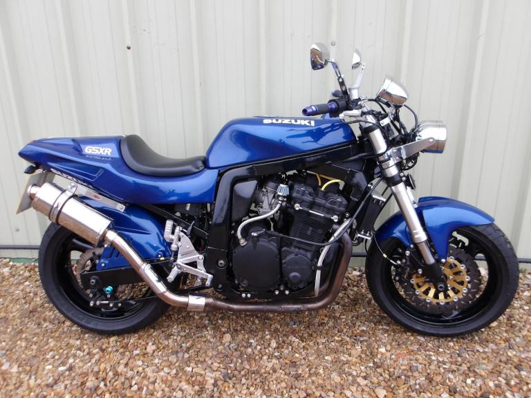 Suzuki GSXR 750 Streetfighter Street Fighter * UK Delivery *