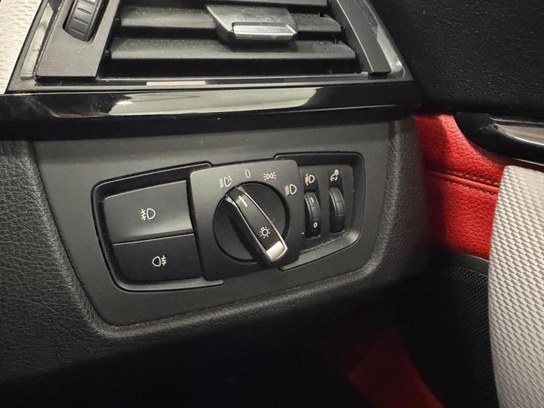 2016 BMW 3 Series 320d xDrive M Sport 5dr Step Auto [Business Media] HATCHBACK DIESEL Automatic