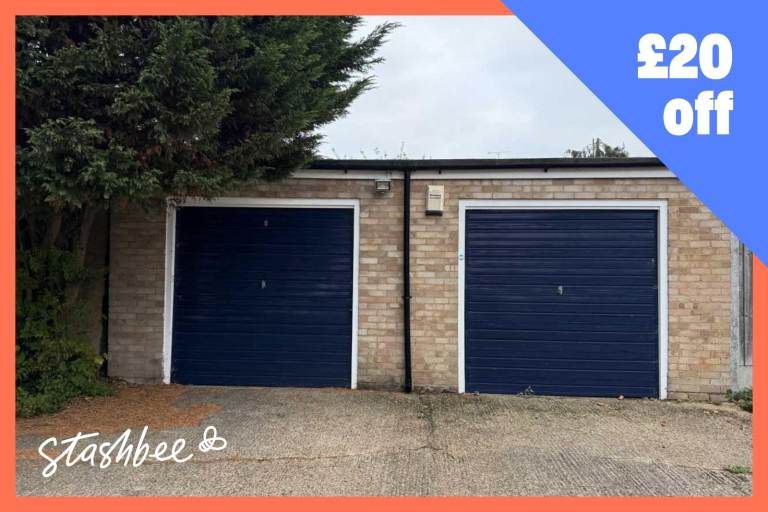 Garage to rent in London (E4) | Stashbee