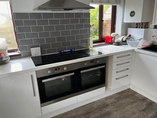 Cricklade Road Two Ensuite rooms to let