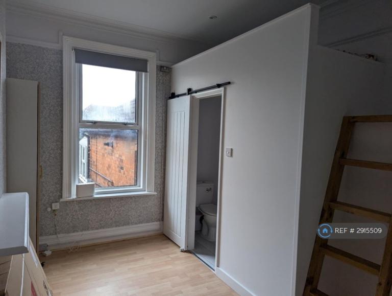 1 bedroom in Christchurch Road, Bournemouth, BH7 (#2915509)
