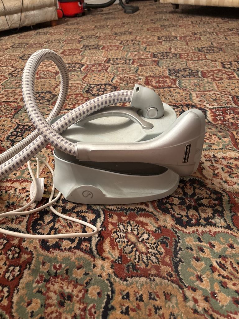 Clothes Steamer - Good Condition