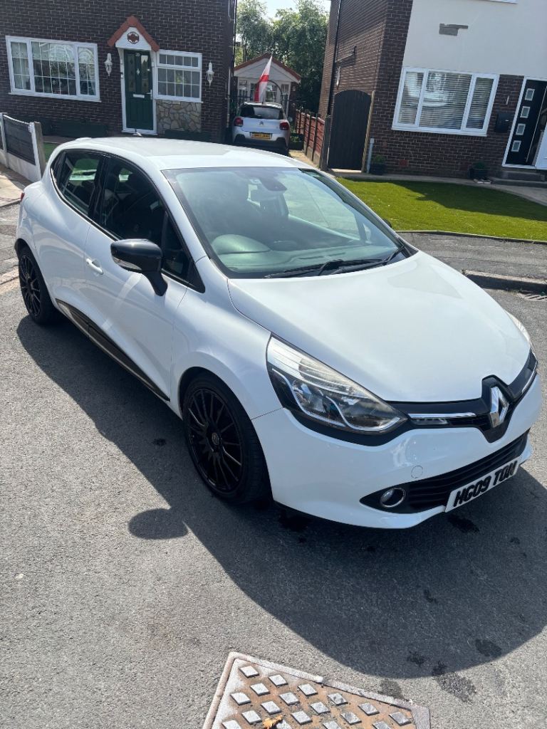 Renault, CLIO, Hatchback, 2014, Manual, 898 (cc), 5 doors