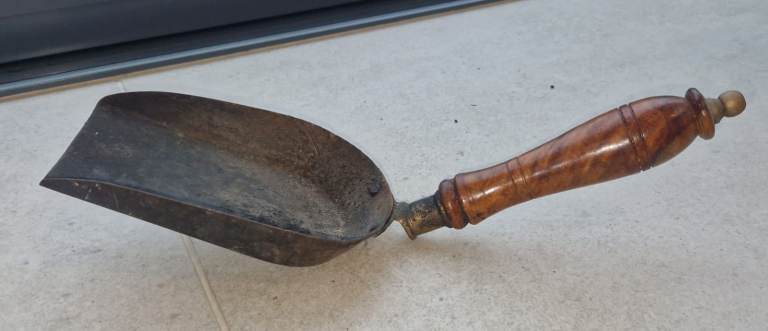 Coal Scuttle Shovel with Wooden Handle – Good Condition