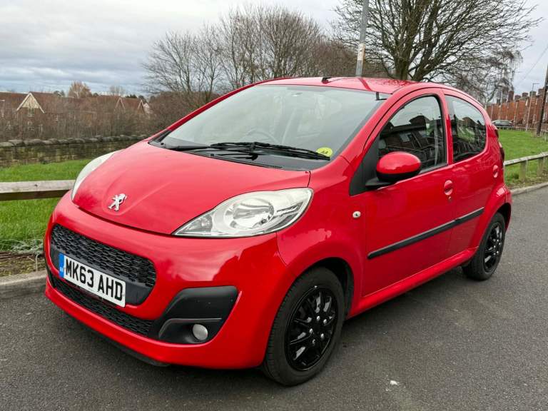 Peugeot, 107, Hatchback, 2013, Semi-Auto, 998 (cc), 5 doors automatic