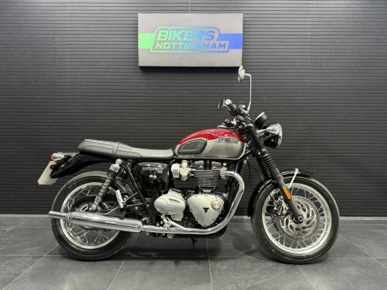 TRIUMPH BONNEVILLE T120 2023