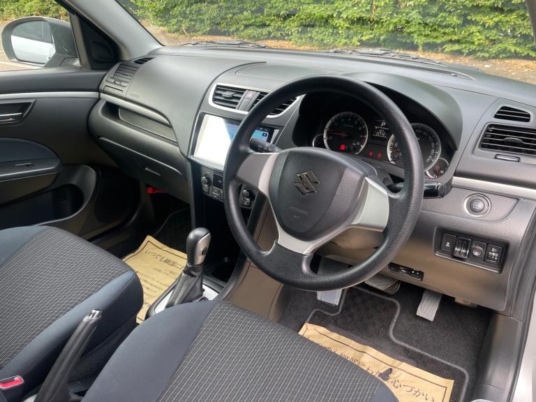 Automatic only 25,000 MILES,