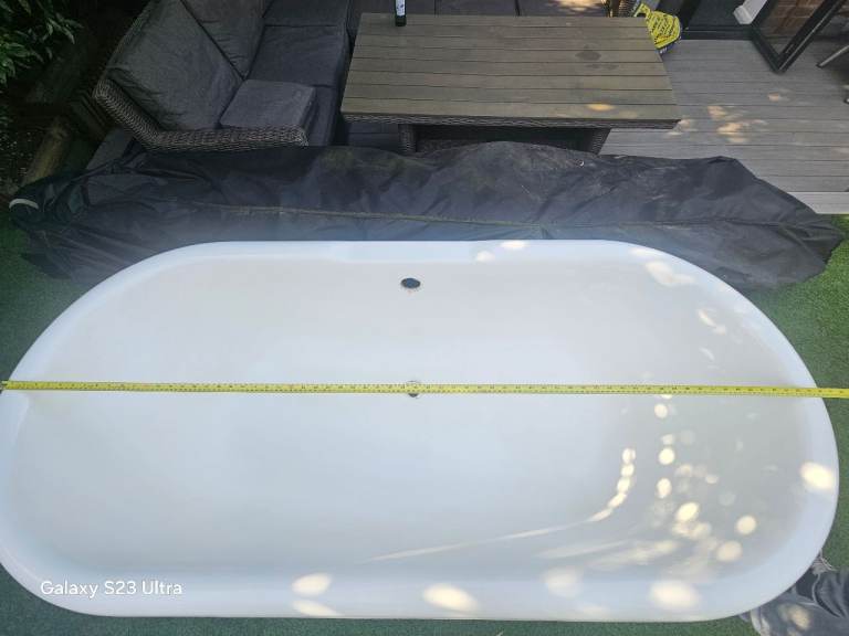 Cast iron bath 