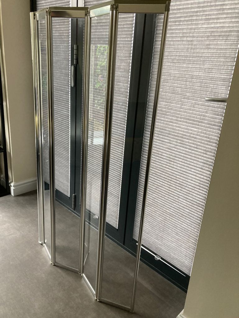 Bath shower screen silver/chrome