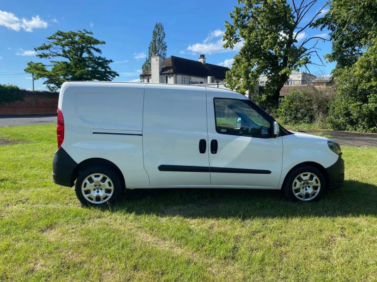2021 71 Fiat Doblo LWB Maxi 16K Miles NO VAT peugeot partner Citreon Dispatch transit connect caddy