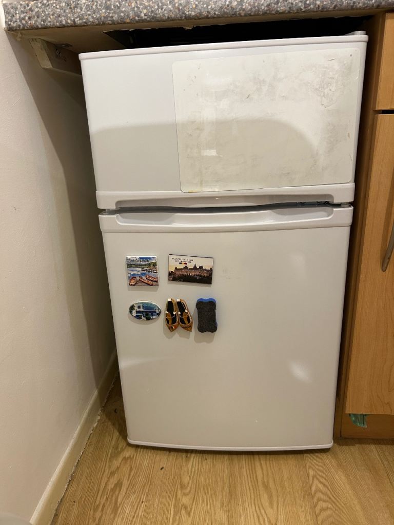 LOGIK Undercounter Fridge Freezer