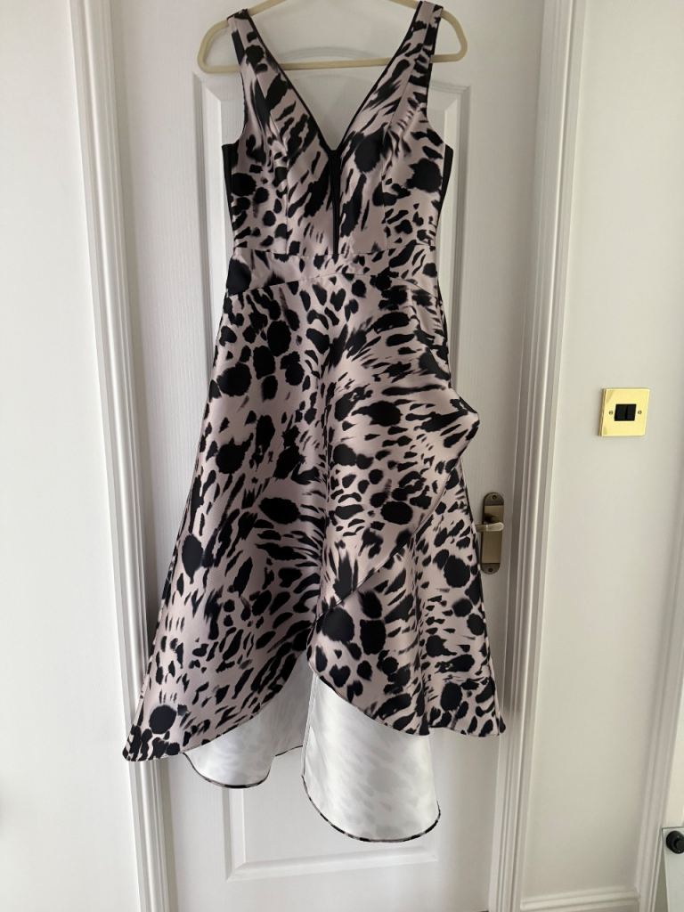 STUNNING WEDDING GUEST / COCKTAIL DRESS