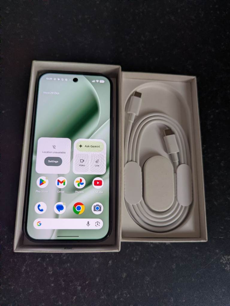 GOOGLE PIXEL 10 PRO PHONE AS NEW