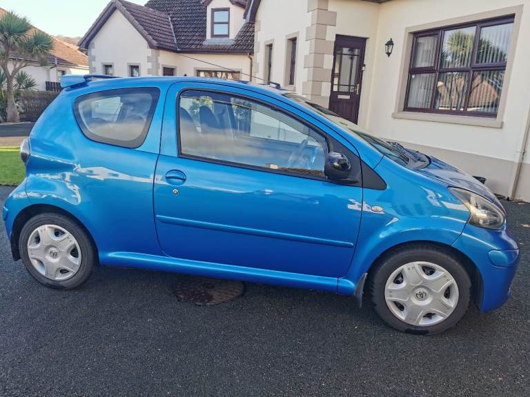 Toyota, AYGO, Hatchback, 2009, Manual, 998 (cc), 3 doors
