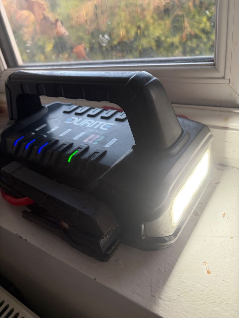 DURITE 0-649-50 12/24V BOOSTER PACK, Heavy Duty Jump Starter Pack , 56,000mAh